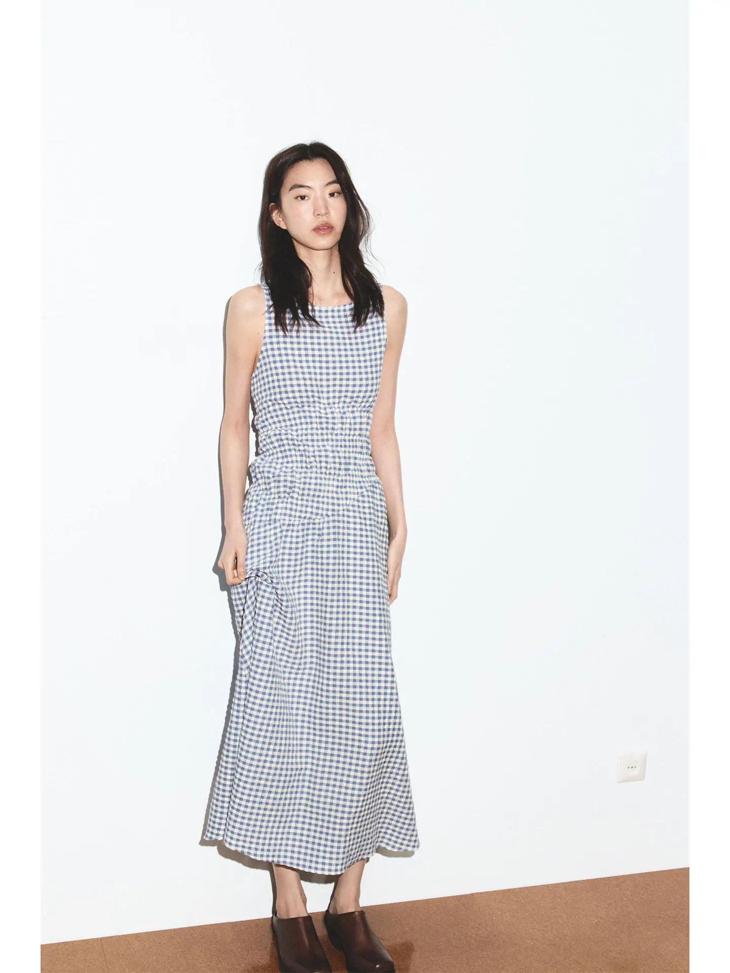 Primavera 2026 Vestido Midi Francés con Estampado Vichy Pequeño, Cintura Estilizada, para Uso Diario Casual y para el Trabajo