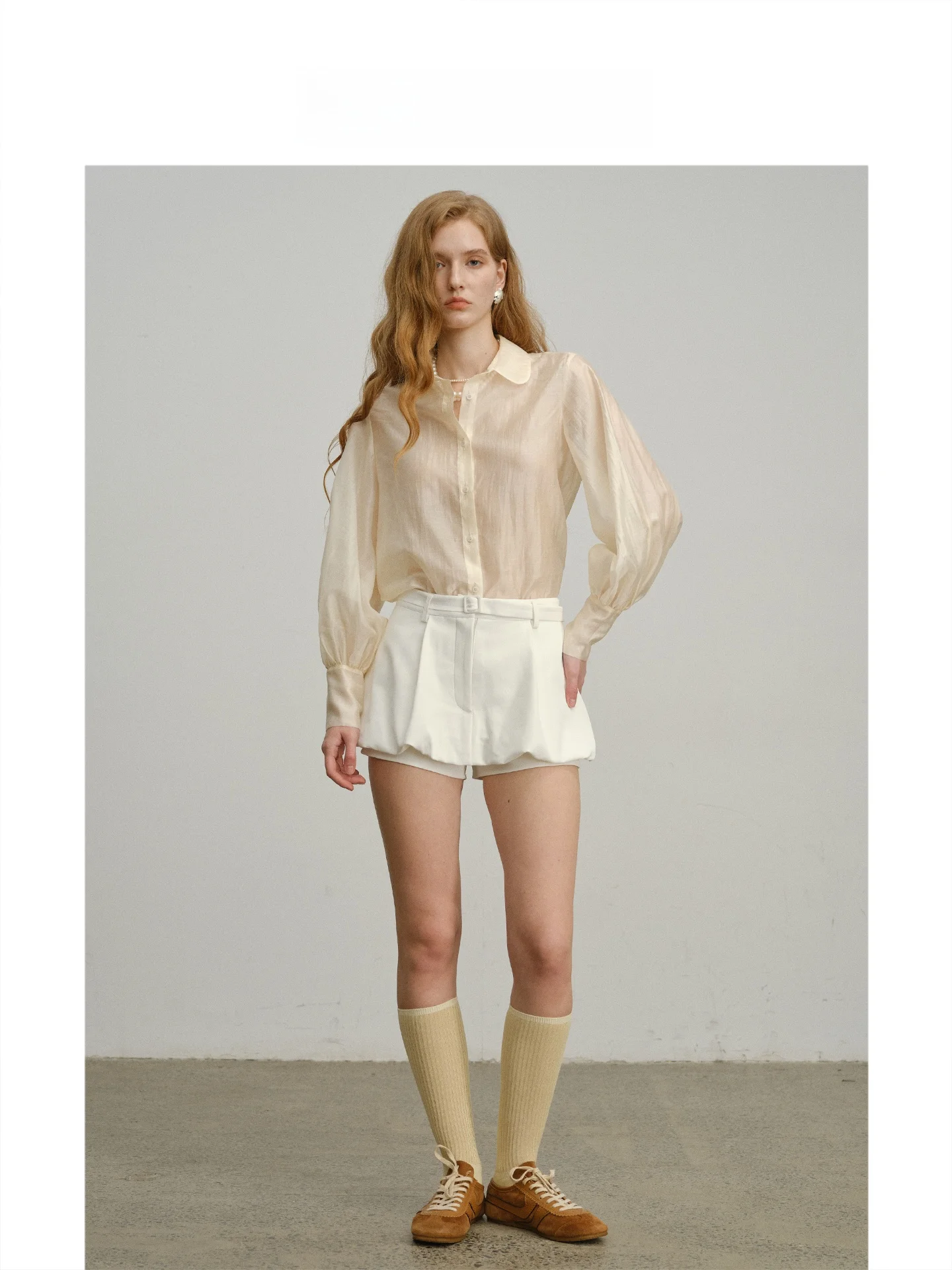 

Юбка-шорты с высокой талией HAVEHAS BubbleGirl из льняно-хлопковой смеси Miu Sle с 3D-дизайном в виде цветочных бутонов и поясом, Весна 2026