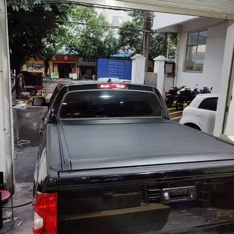 Truck Accessories Pickup Retractable Cargo Cover Roller Shutter Aluminium Manual Tonneau Cover for Toyota Tundra