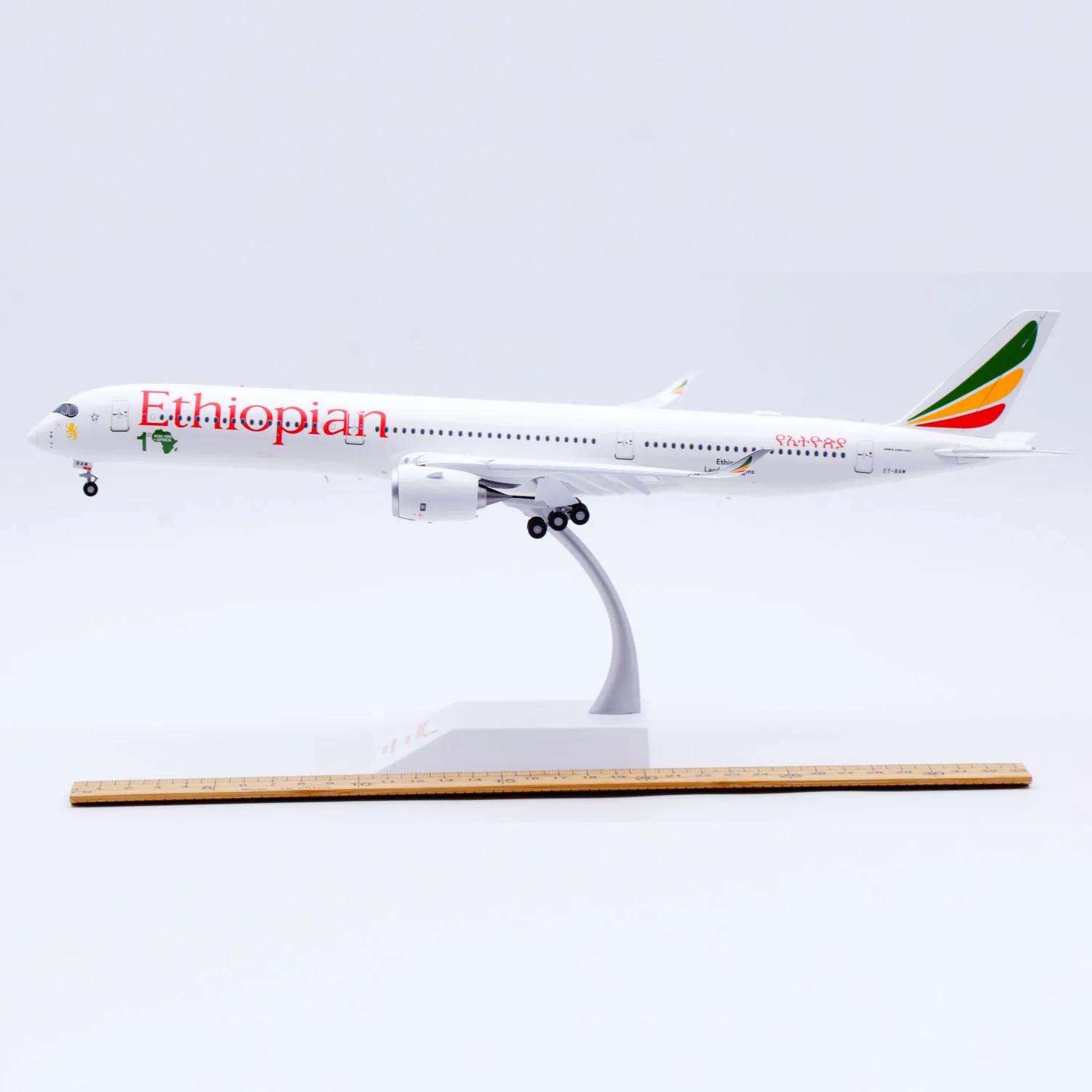 

XX20514A Коллекционный самолет из сплава в подарок JC Wings 1:200 Ethiopian Airlines Airbus A350-1000, литая под давлением модель самолета ET-BAW с откидной крышкой