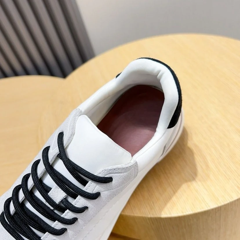 جديد 2025 أحذية رياضية رجالي كاجوال جلد طبيعي مزيج تنفس نعل سميك احذية الجري موضة مريحة عصرية