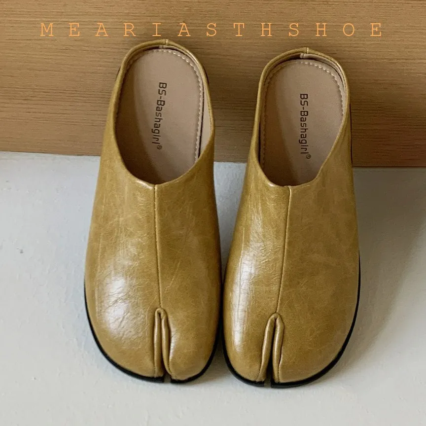 

Novelty Split Toe Shoes Woman Ninja Tabi Slippers Leather Slides Comfy Mules Femmes Clog Sandals Pettitoes flats Slippers Women