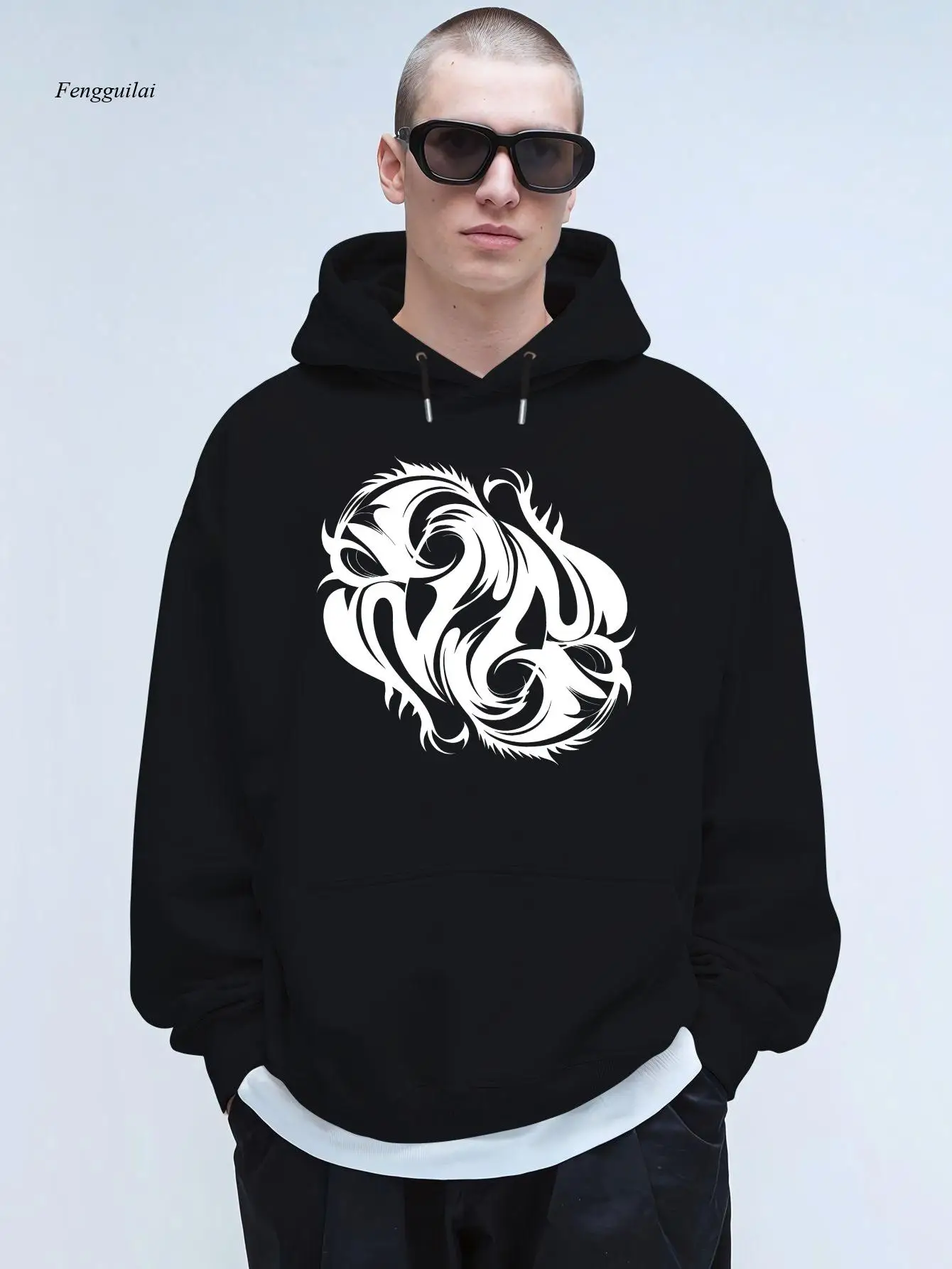 سويت شيرت بغطاء للرأس برسومات لهب باللونين الأبيض والأسود - بلوفر عالي الجودة بأكمام طويلة مع غطاء رأس برباط قابل للتعديل