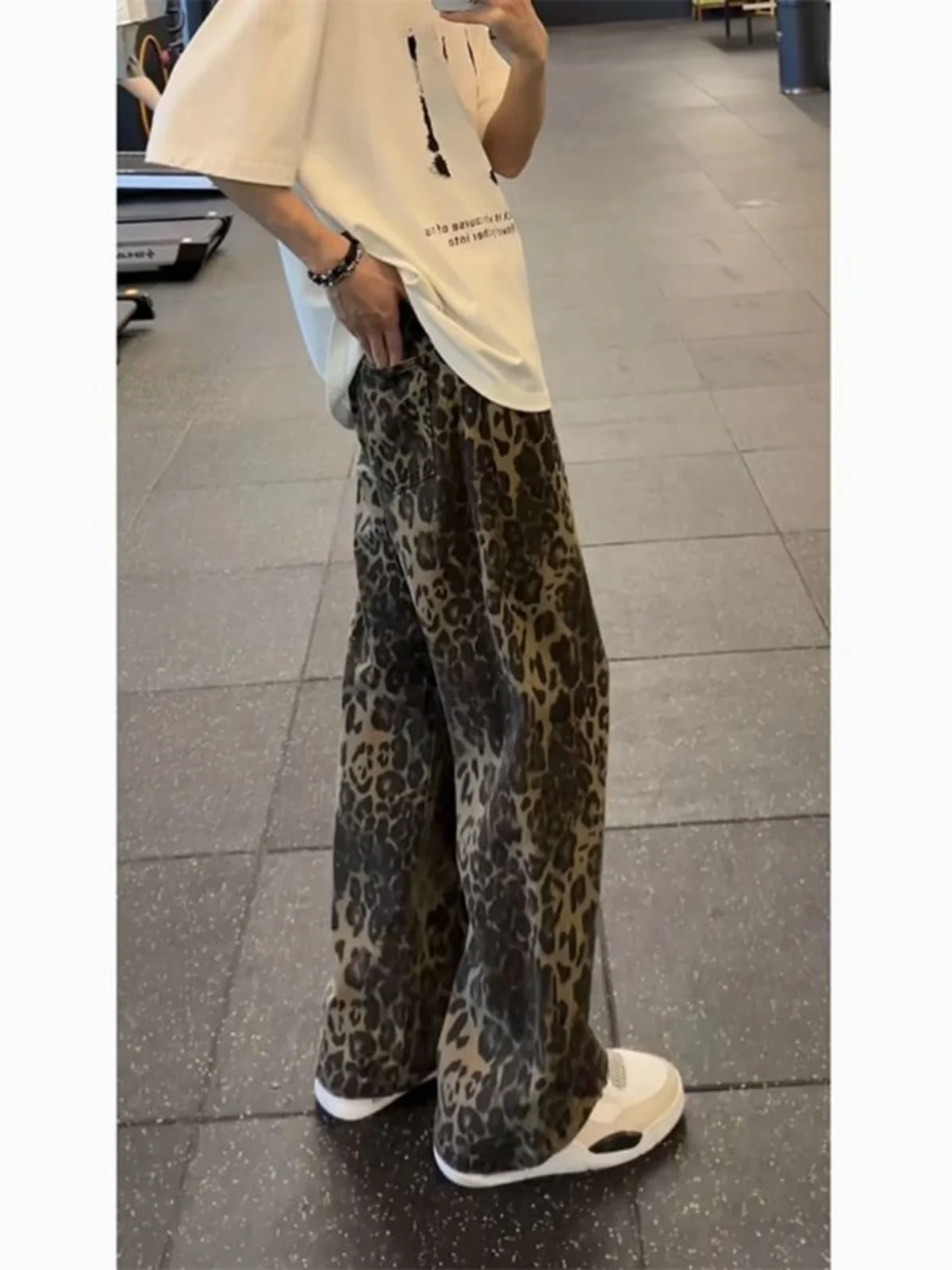 Cleanfit Men's Straight Leg Loose Fit Jeans Leopard Print Comfortable Wide Leg Long Pants Low Waist Zipper Closure Casual Style