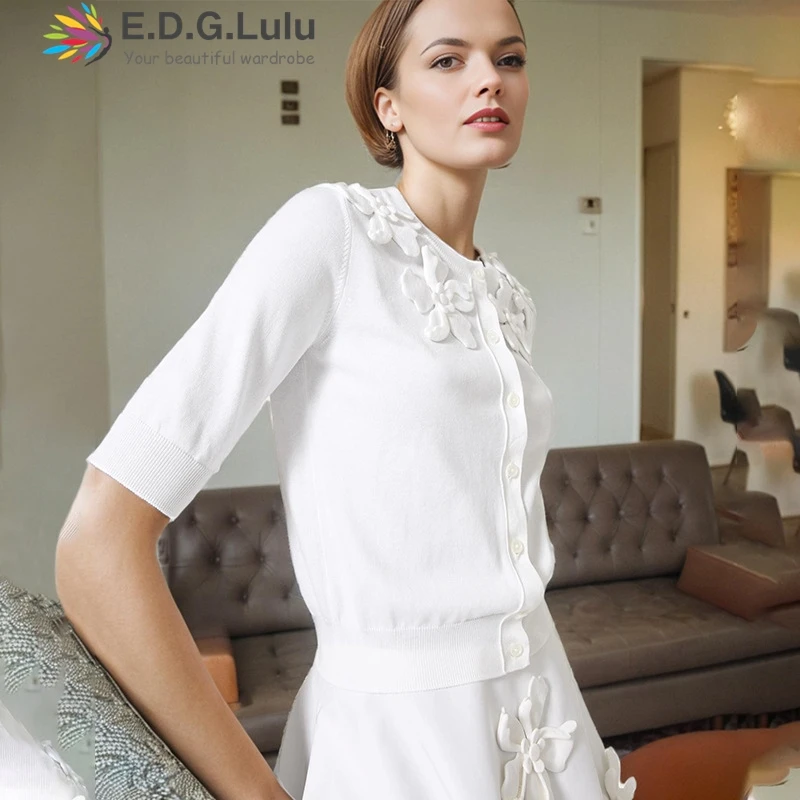 

EDGLuLu Summer O Neck Single Breasted Buckle Knitted T Shirts For Women Casual Female Korean White Knit Streetwear Tops 0904