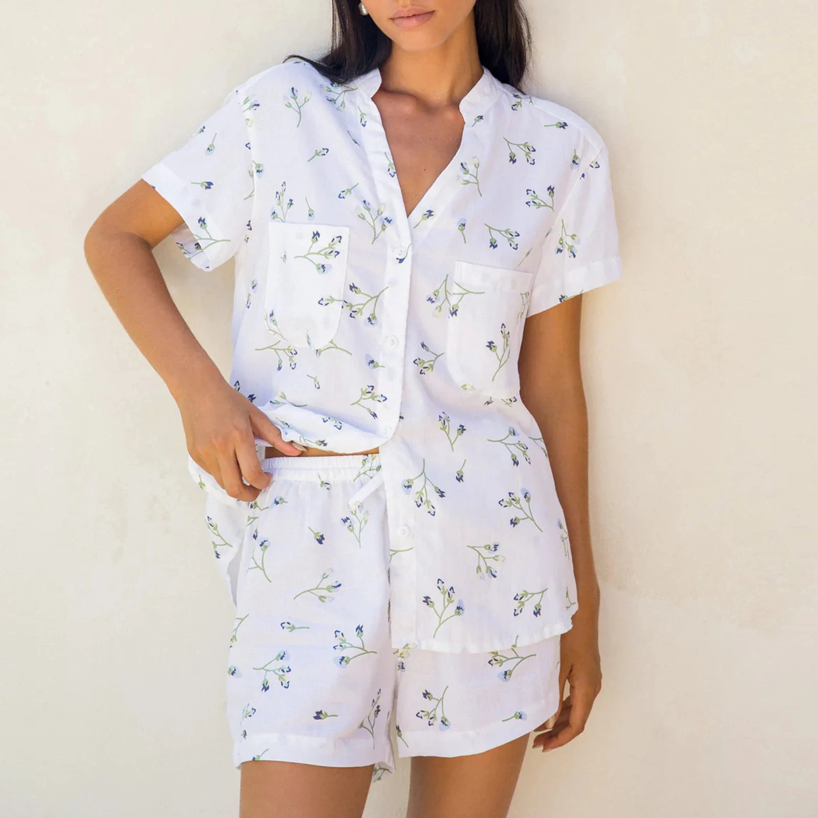 

hirigin Women Pajama Set Flower Leaves Print Short Sleeve Button Closure Shirt with Shorts Sleepwear Loungewear Nightwear