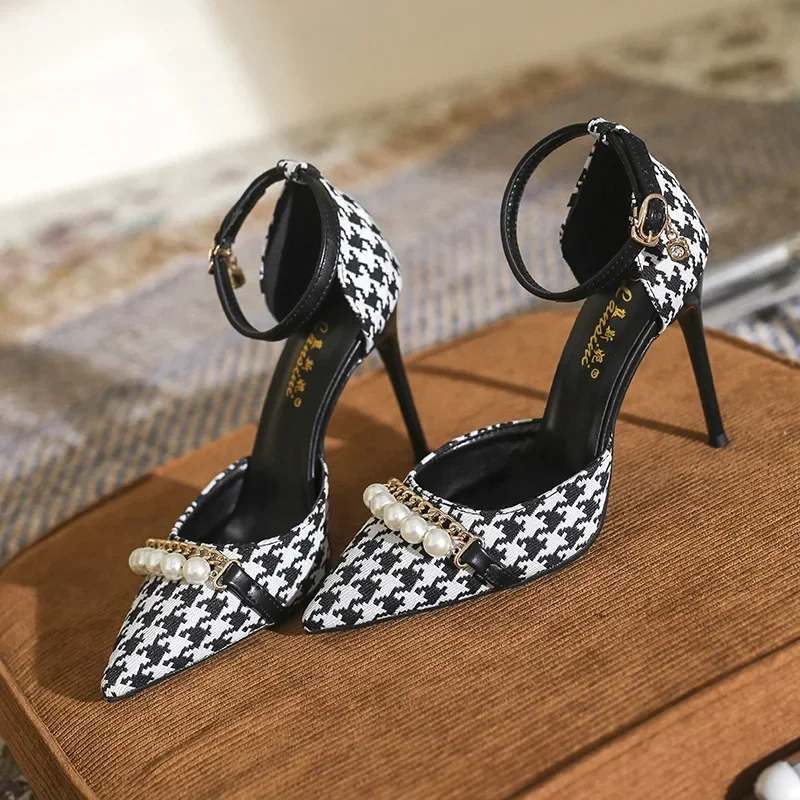 Large Size 31-43 Pointed Thin Heels Sexy Large Size Black Pearls Women Shoes High Heel Summer Sandals view 5
