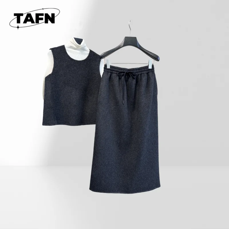 Women's Skirt Set for Stylish Days, Comfortable and Fashionable Wear  Perfect for Daytime Outfits or Evenings Out AI1583