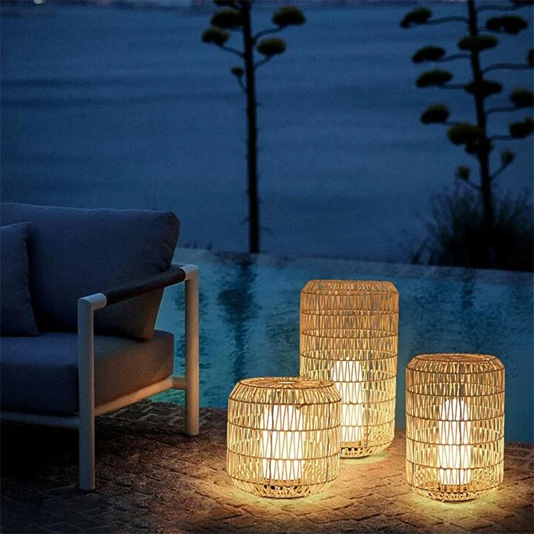 High Luxury Custom Modern Outdoor Garden Decoration Floor Lamp Natural Rattan Material Handwoven Solar Garden Landscape Lamp