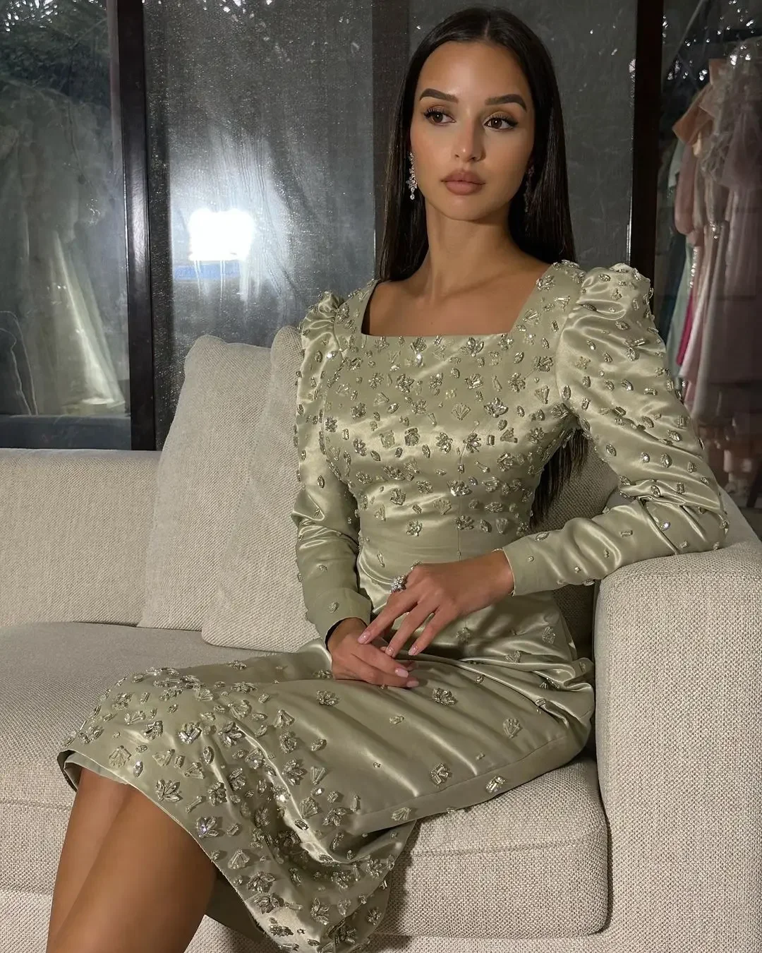 Gorgeous Crystal Long Sleeves Evening Dresses Square Prom Dresses Long Sleeves Tea-Length Elegant Women Party Gowns