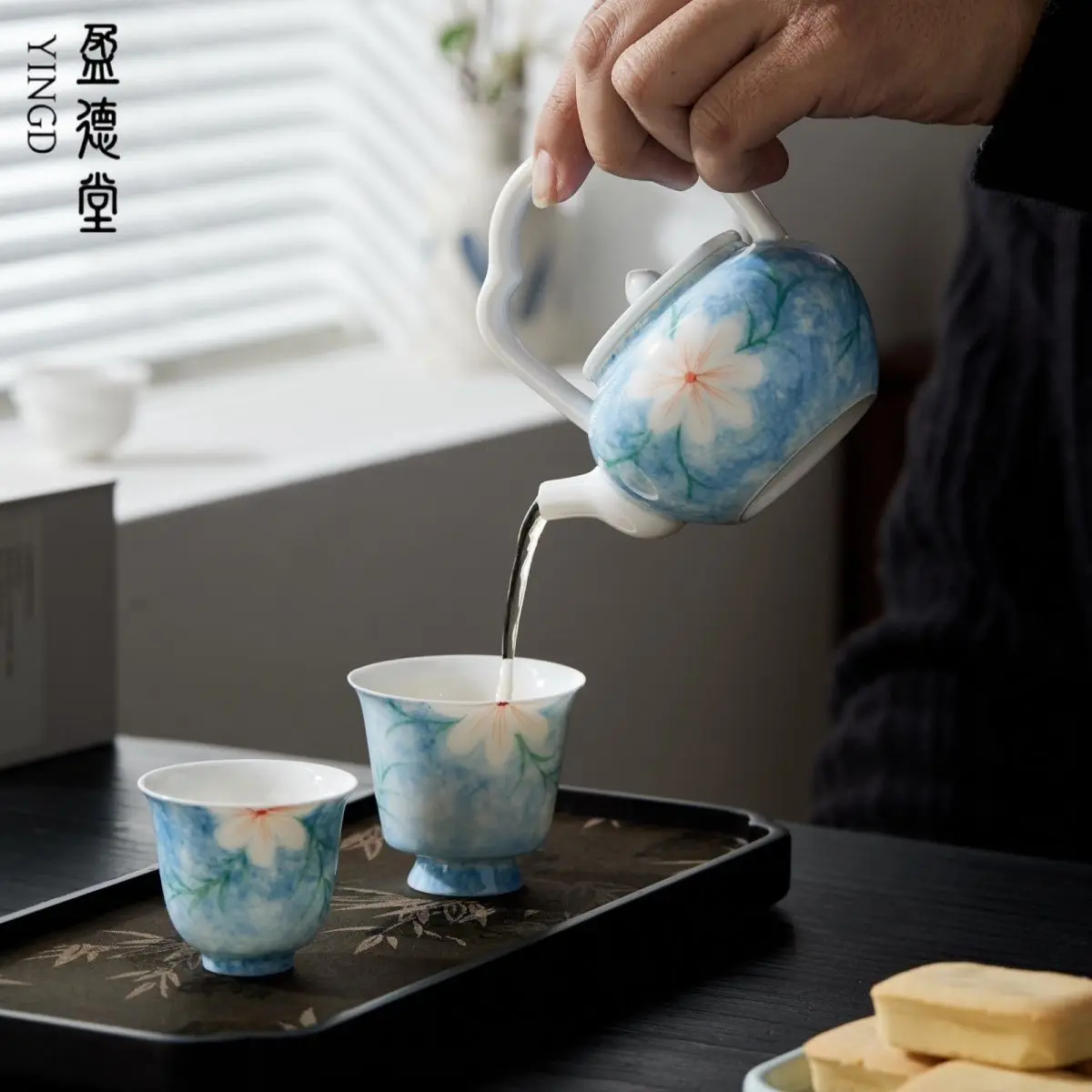 

Чайник керамический ручной работы Yingdetang Ruyi, расписанный вручную, синий, для набора для чаепития Кунг-фу, женские чайные принадлежности для домашнего использования