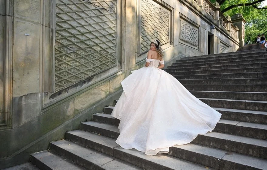 Lorencia-vestidos De Quinceañera De color champán para mujer, vestidos De Quinceañera De 15 Años, Apliques De encaje De lentejuelas, dulces 16, vestidos De fiesta YQD61, 2024