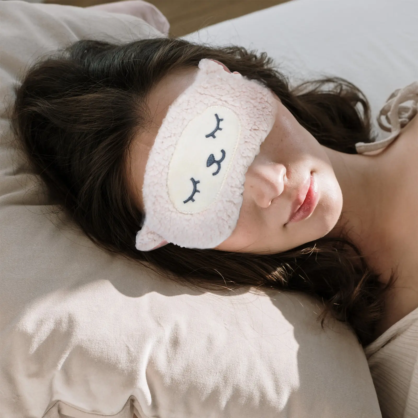 Sheep Style Eye Mask Fully Blackout Breathable Fabric Soft Elastic Band Comfortable Sleep Mask for Women Men Travel Home Use
