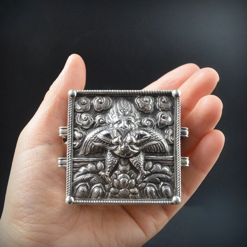 

Nepalese Style Tibetan Silver-plated Dapeng Gold-winged Bird Large Gawu Box Pendant Dharma Protector Can Be Opened