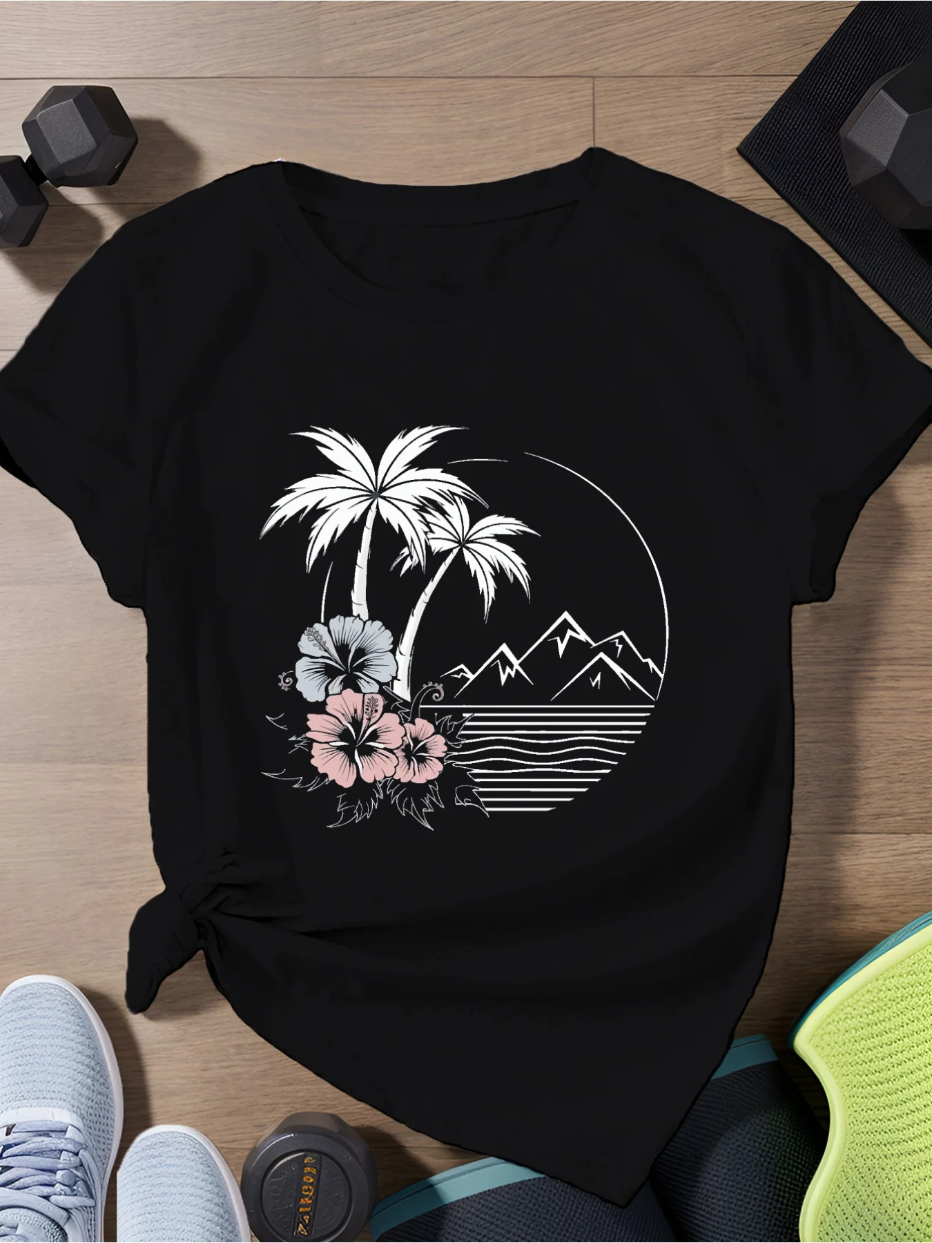 White Palm Tree T-Shirt - Loose Short-Sleeved Round-Neck Top with Geometric Palm Tree Print Design, Suitable for Casual Beach Wear and Everyday Outfits, Machine Washable and Comfortable Shirt
