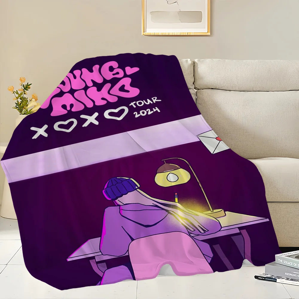 Singer Young Miko Atts Blanket – Home Office With Sofa recenzja i cena