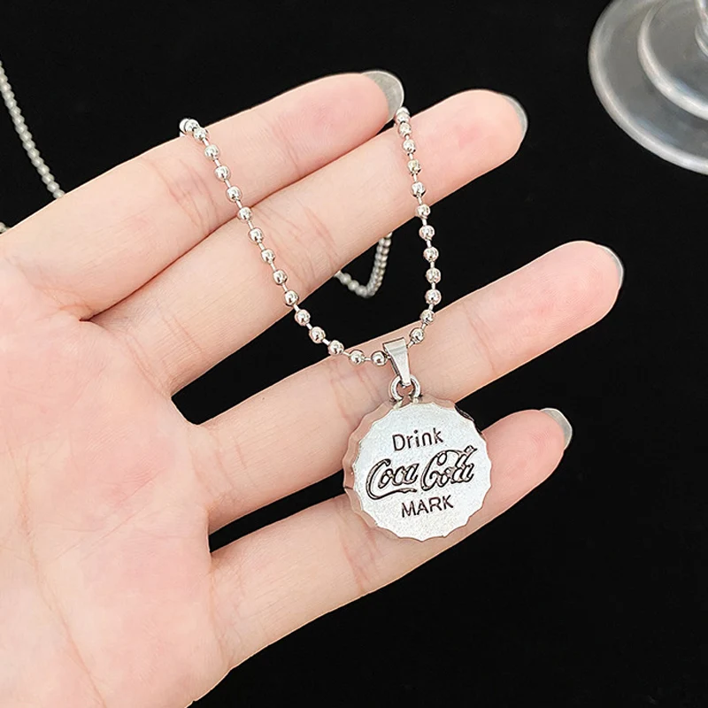 Net Celebrity Hip-hop Coke Bottle Cap Pendant Necklace Tide Men And Women Street Fashion Personality Letter Necklace Choker