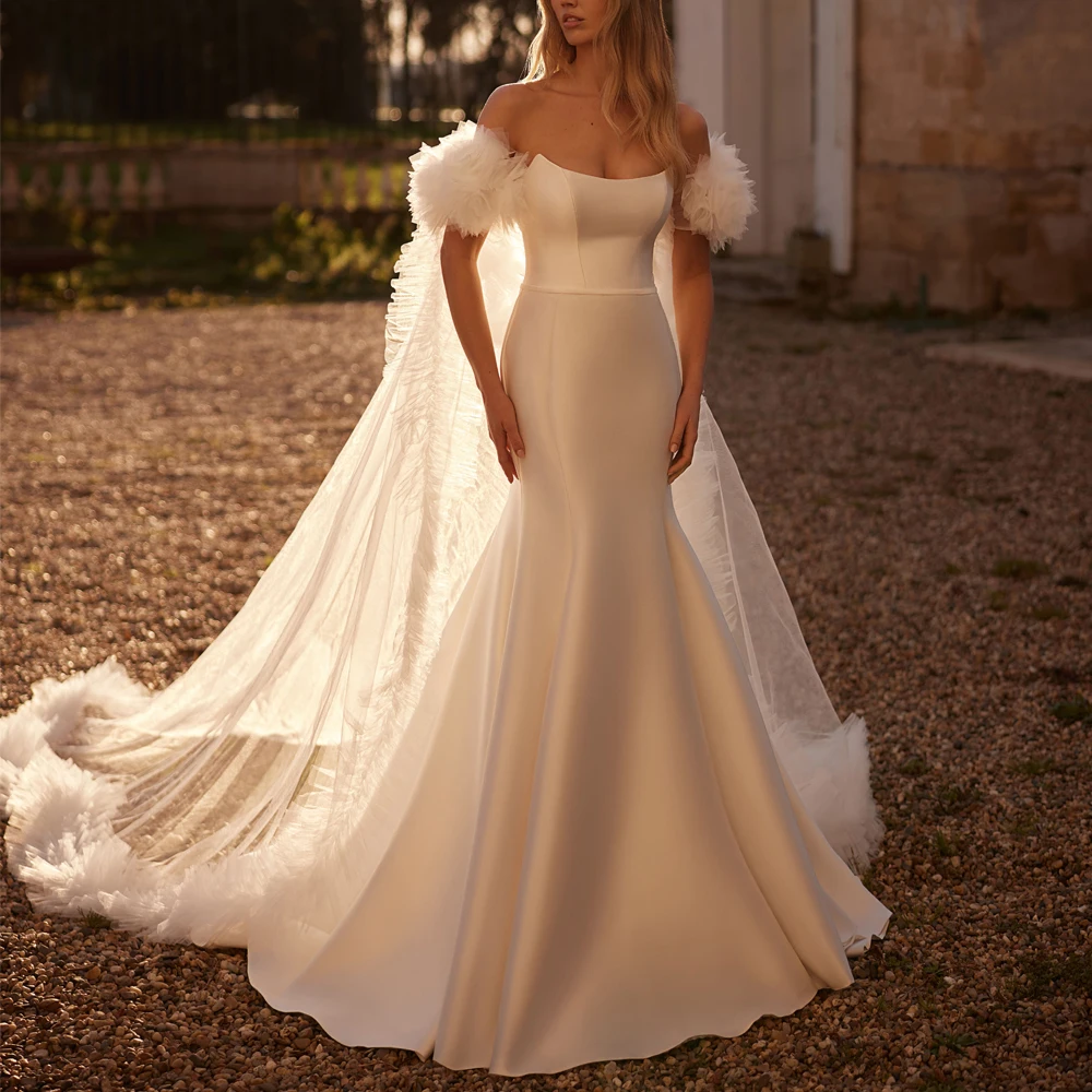 

Customized Strapless Mermaid Wedding Dress with Cape White Satin Bridal Gown with Ruffles Jacket vestidos de novia