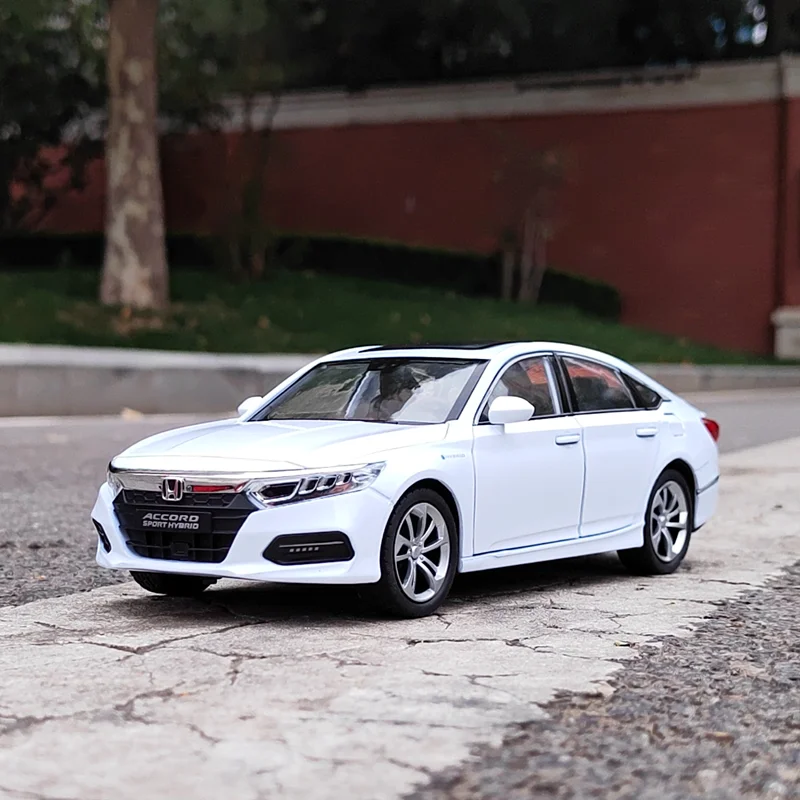 

1:24 модель автомобиля из сплава Accord, литая под давлением игрушечная машинка, металлическая модель автомобиля, коллекция высокой имитации, подарки для детей