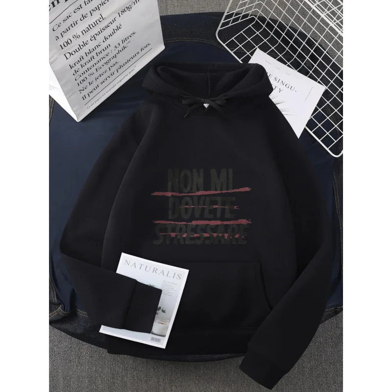 سترة رجالية بغطاء للرأس باللون الأسود بنص إيطالي غير Mi Dovete Stressare مطبوعة من القطن عالي الجودة ملابس غير رسمية للارتداء اليومي