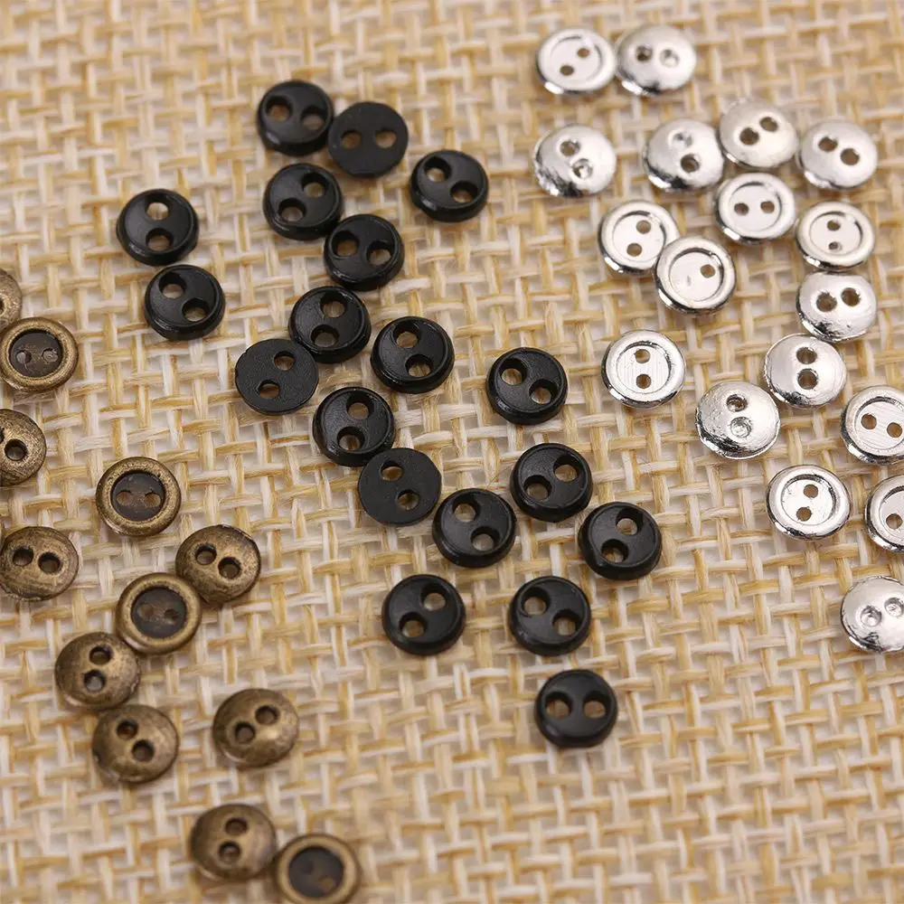 อุปกรณ์ตกแต่งน่ารัก 20/40 ชิ้น หัวเข็มขัดร้อยสายตุ๊กตาแบบสองรู สำหรับงานเย็บปักถักร้อย กระดุมโลหะขนาดเล็ก DIY สำหรับเสื้อผ้า