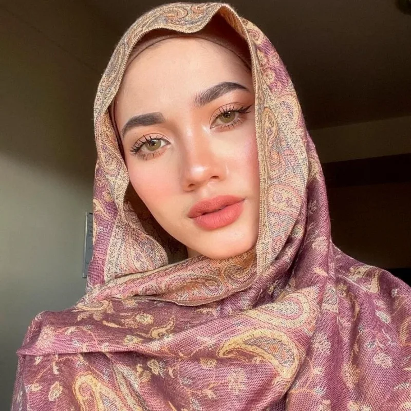 

Ladies' Cashew Jacquard Scarf Spring/Summer Fashion Jacquard Windproof Sunscreen Shawl With Tassel Printed Headscarf