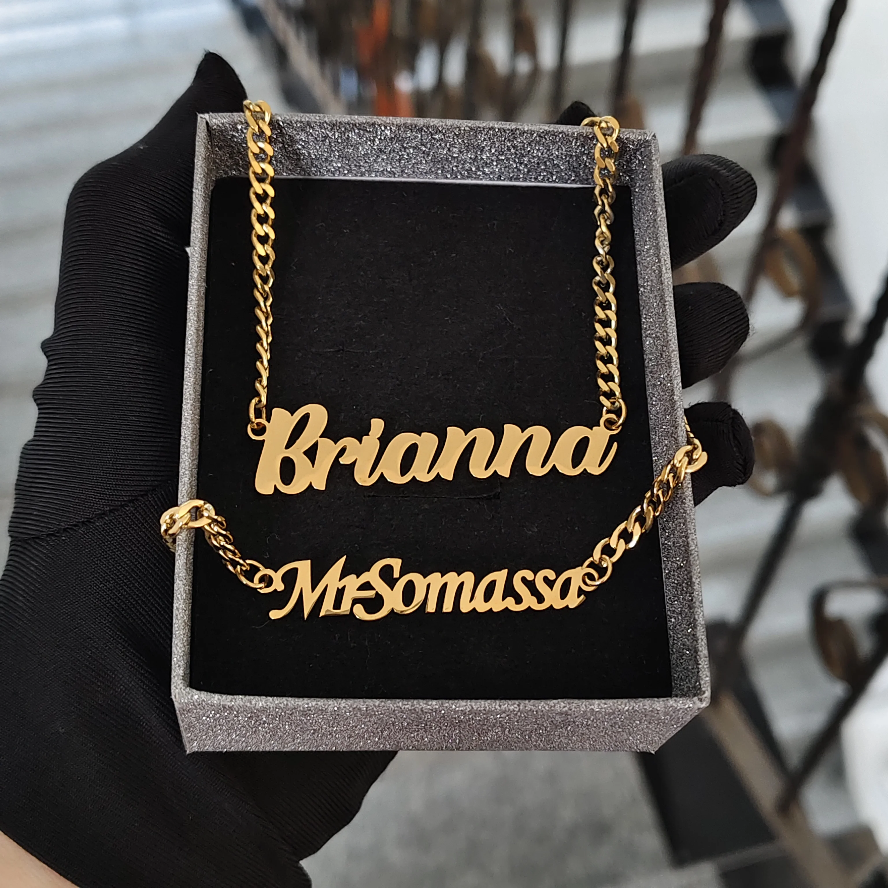 DHQH جديد بالجملة مجموعة رسائل شخصية اسم مخصص/شعار قلادة سوار مجموعة هدية عيد ميلاد الشركة المصنعة المبيعات المباشرة