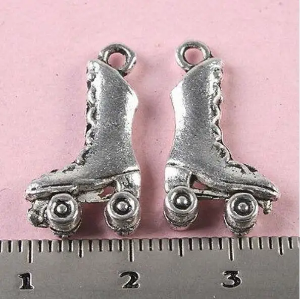 10pcs 20.8x11.5x4.4mm Tibetan Silver Roller Skates Charms H0505