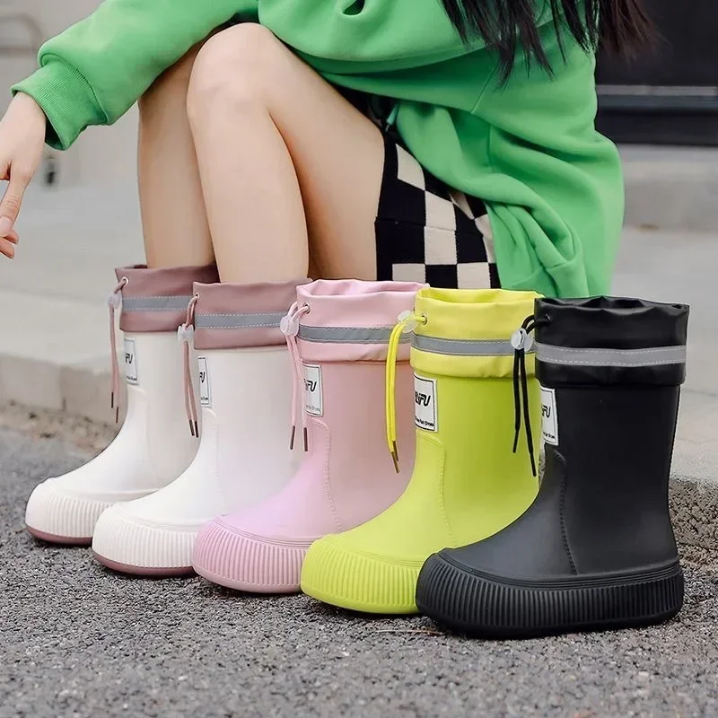 Rain Boots Parent-child Fashion Outdoor Non-slip Waterproof Rain Boots for Men and Women Special for School on Rainy Days2025