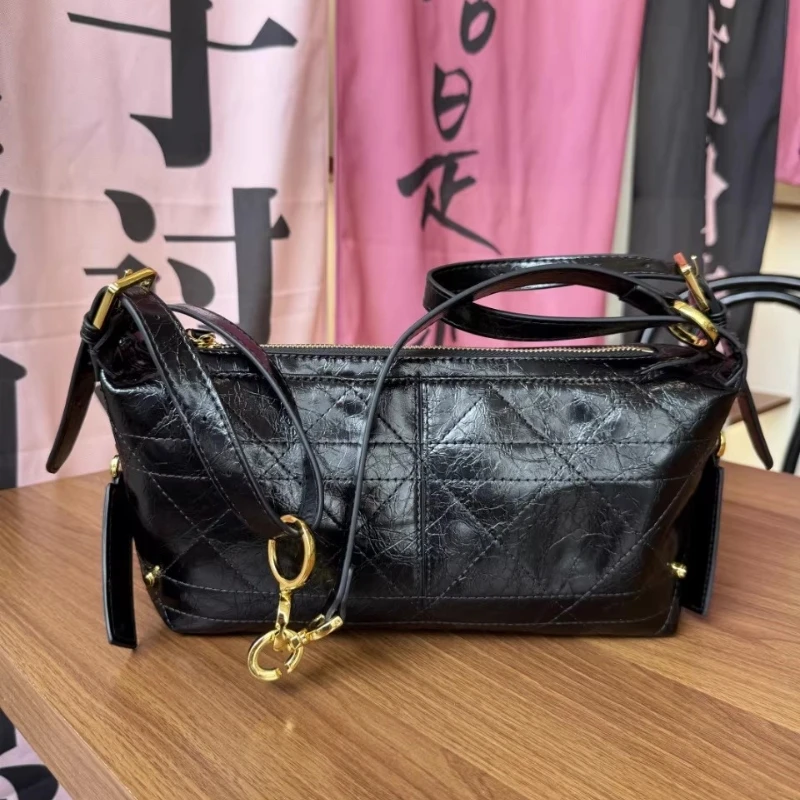 

Trend Embroidered Thread Diamond Pattern Women's Shoulder Bag 2026 New PU Leather Hobo Single Shoulder Bag Daily Commute Work