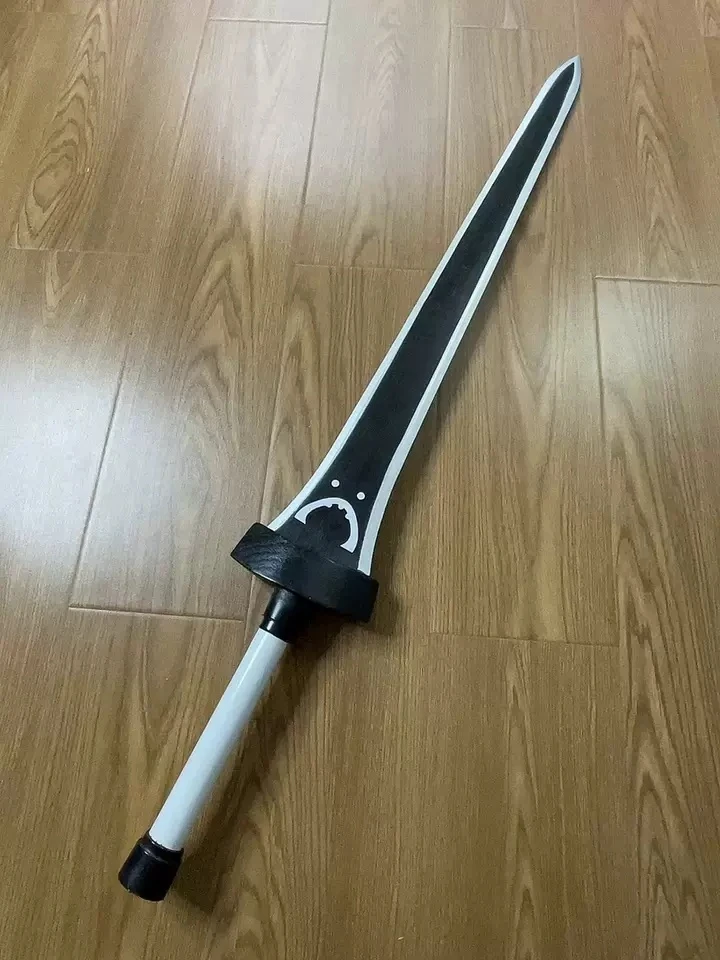 O Alo Sword Modelo, Equipado com Wood Blade Blade, Em torno da animação