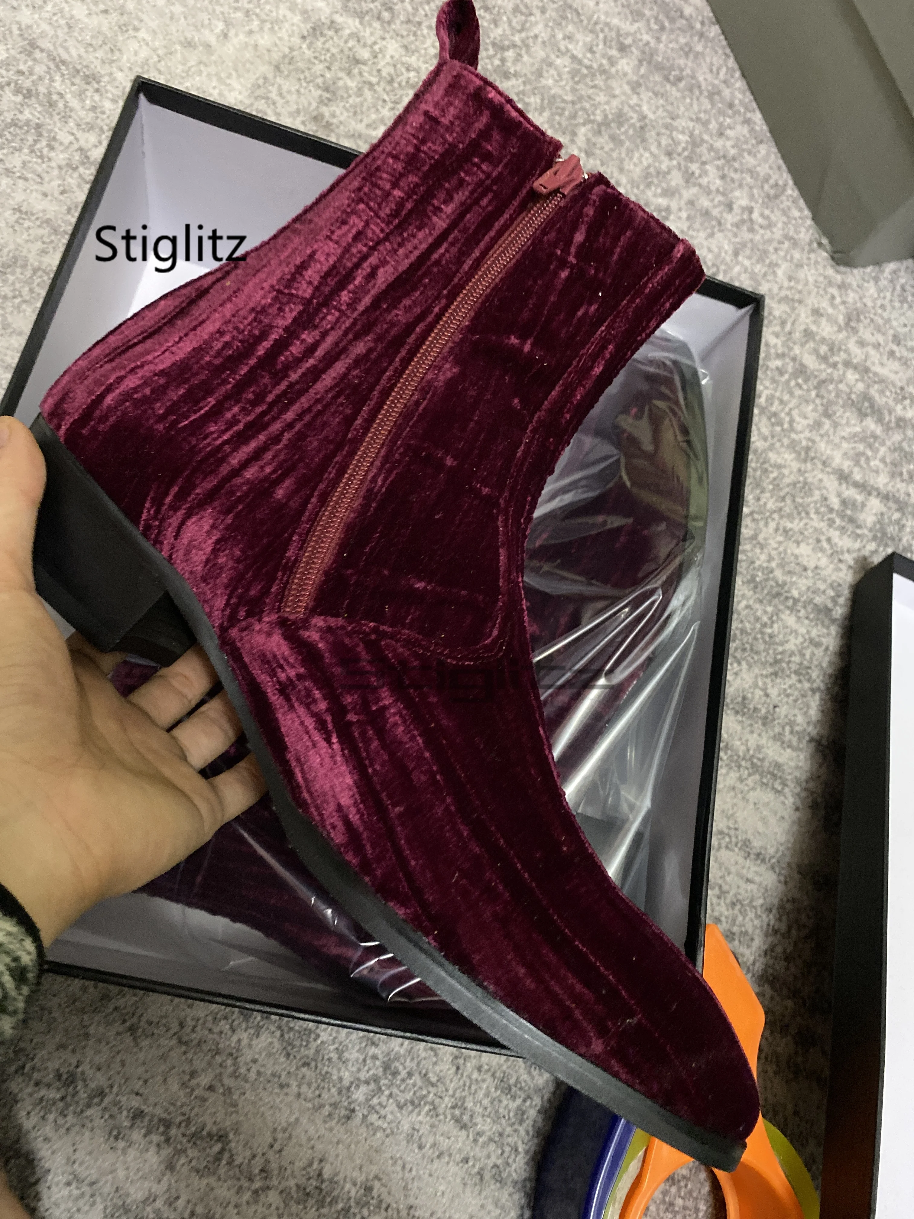 أحذية تشيلسي المخملية باللون العنابي للرجال مدببة بسحاب جانبي لزيادة الارتفاع أحذية زفاف عصرية مصنوعة يدويًا من جلد الغزال البريطاني #2