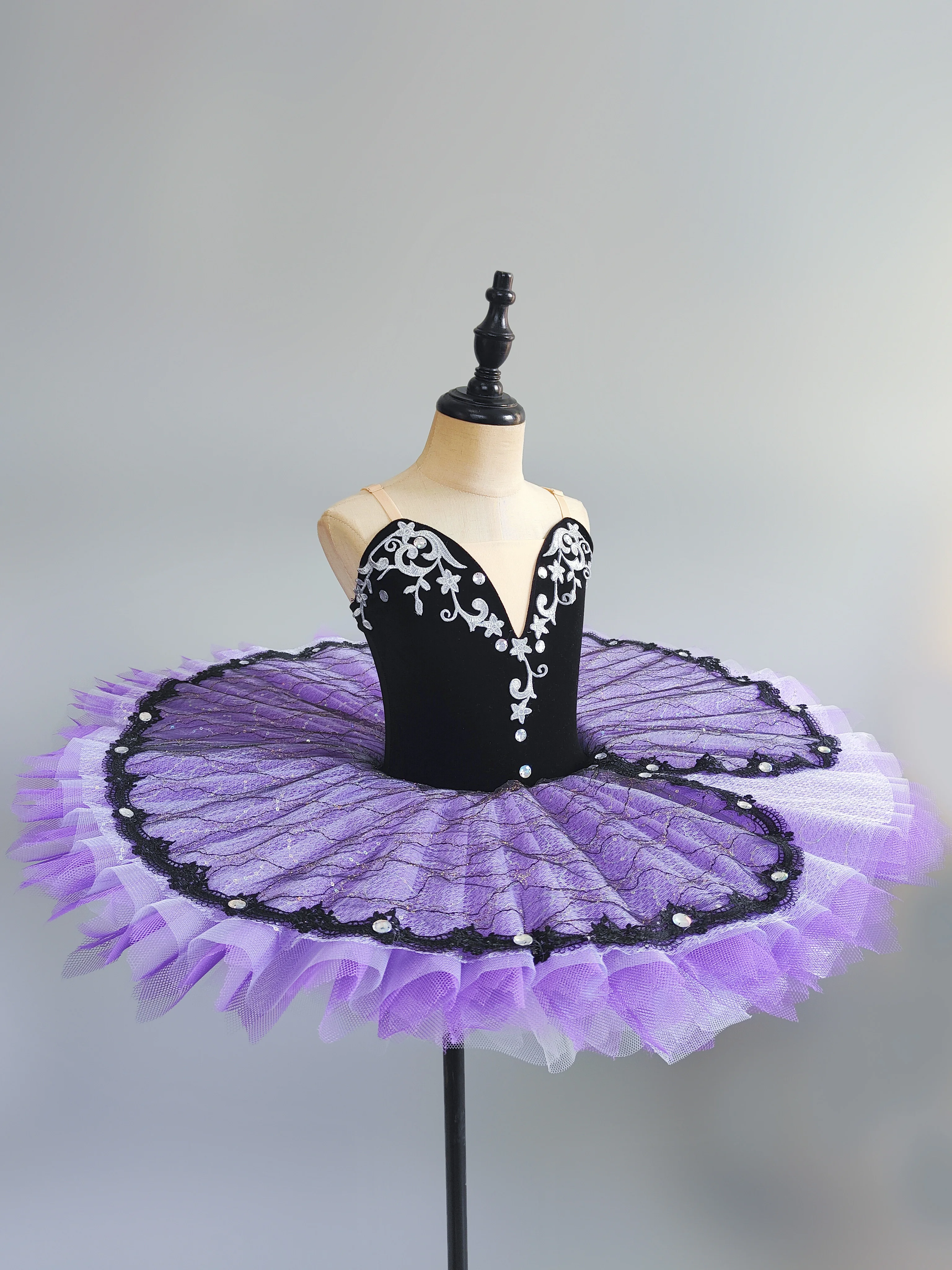 Nuovo Tutu di balletto professionale per ragazze Piatto Pancake Tutu Ballerina Abito da festa Adulto Donna Bambino Bambini Costume da ballo per balletto