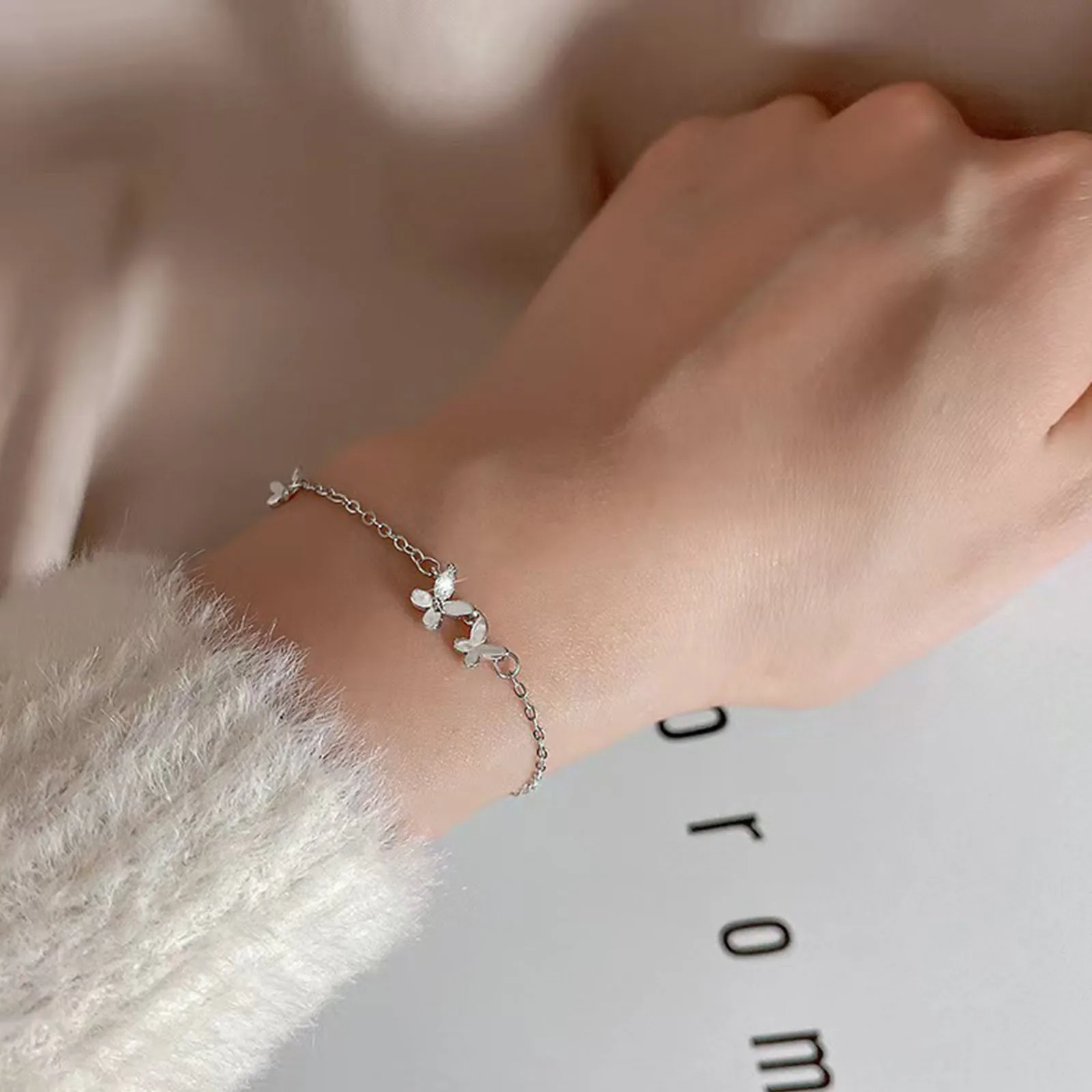 925 الفضة الماس رصع الفراشة سوار المرأة الأزياء مزاجه زهرة سوار قابل للتعديل