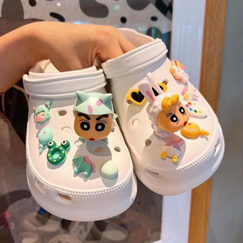 Miniso 3D Resin Cartoon Animeset Shoe Charms Cute Shoes Decoration For Clog Sandals Different Girls Boys For Gift Party Birthday