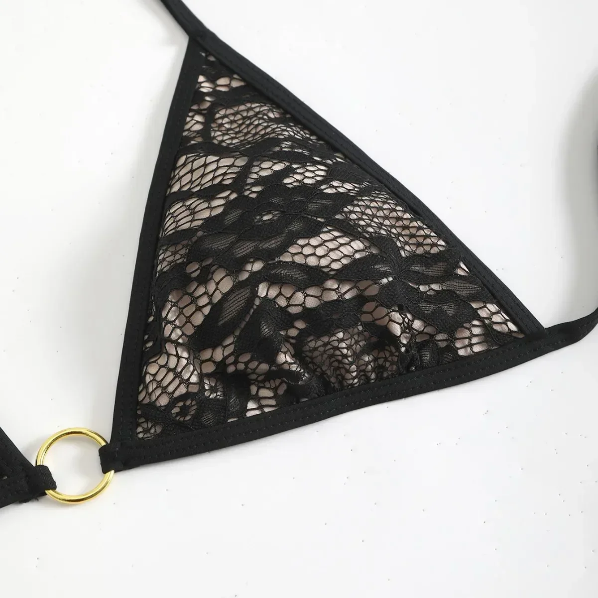 セクシーな三角形プッシュアップビキニサイドストリングビキニ女性用レース水着リング連結水着パッド入りツーピース水着ビーチウェア