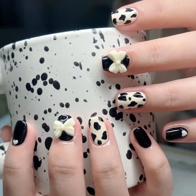 Uñas postizas con lazo de leche para mujer, puntas de uñas acrílicas, decoración de uñas artísticas, ataúd lindo Kawaii, pieza de uñas de Ballet, prensa de amor, 24 piezas