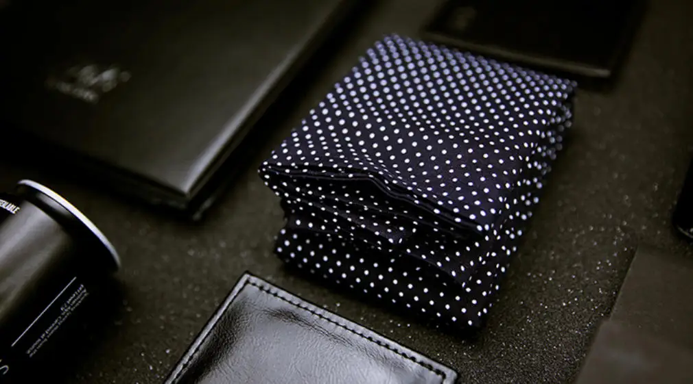 

Devils Hank by TCC - Magic tricks (Instant Download)