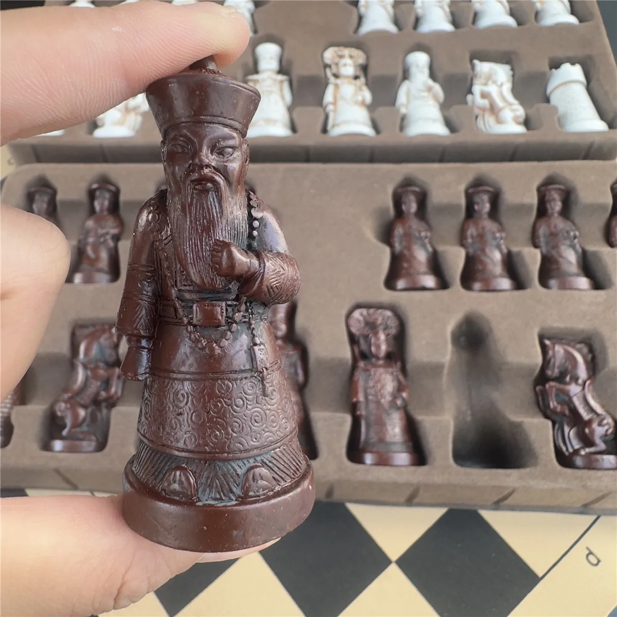 Antique Chess Large Qing Bing Chess Pieces Leather Chessboard 3d Qing Bing Resin Chess Pieces Game Box 40*19cm /15.7*7.5inch