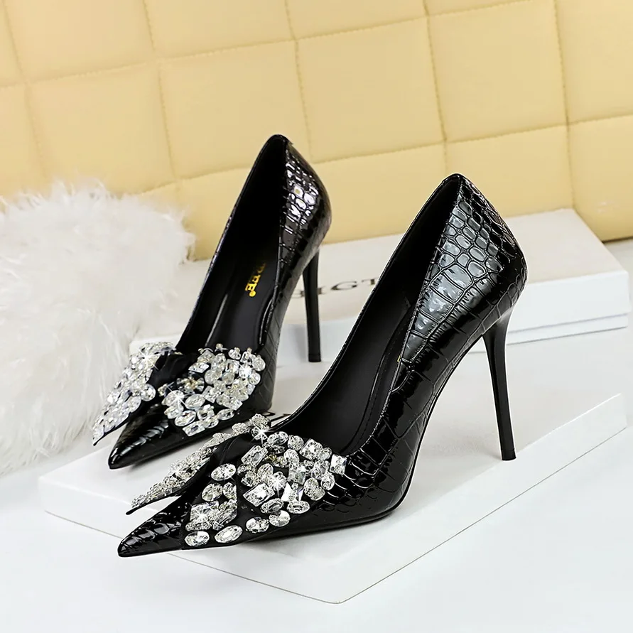 

BIGTREE Women High Heels Pumps Pointed Toe Crystal Butterfly Knot Green Heels Serpentine Metallic Leather Party Rhinestone Shoes