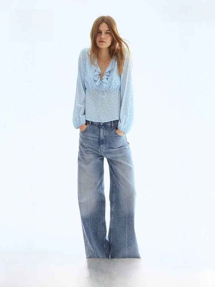 

Весенняя новинка: Женская блузка с рюшами, винтажный стиль, приталенный крой, длинный рукав, V-образный вырез, полиэстер, с поясом из клееного волокна