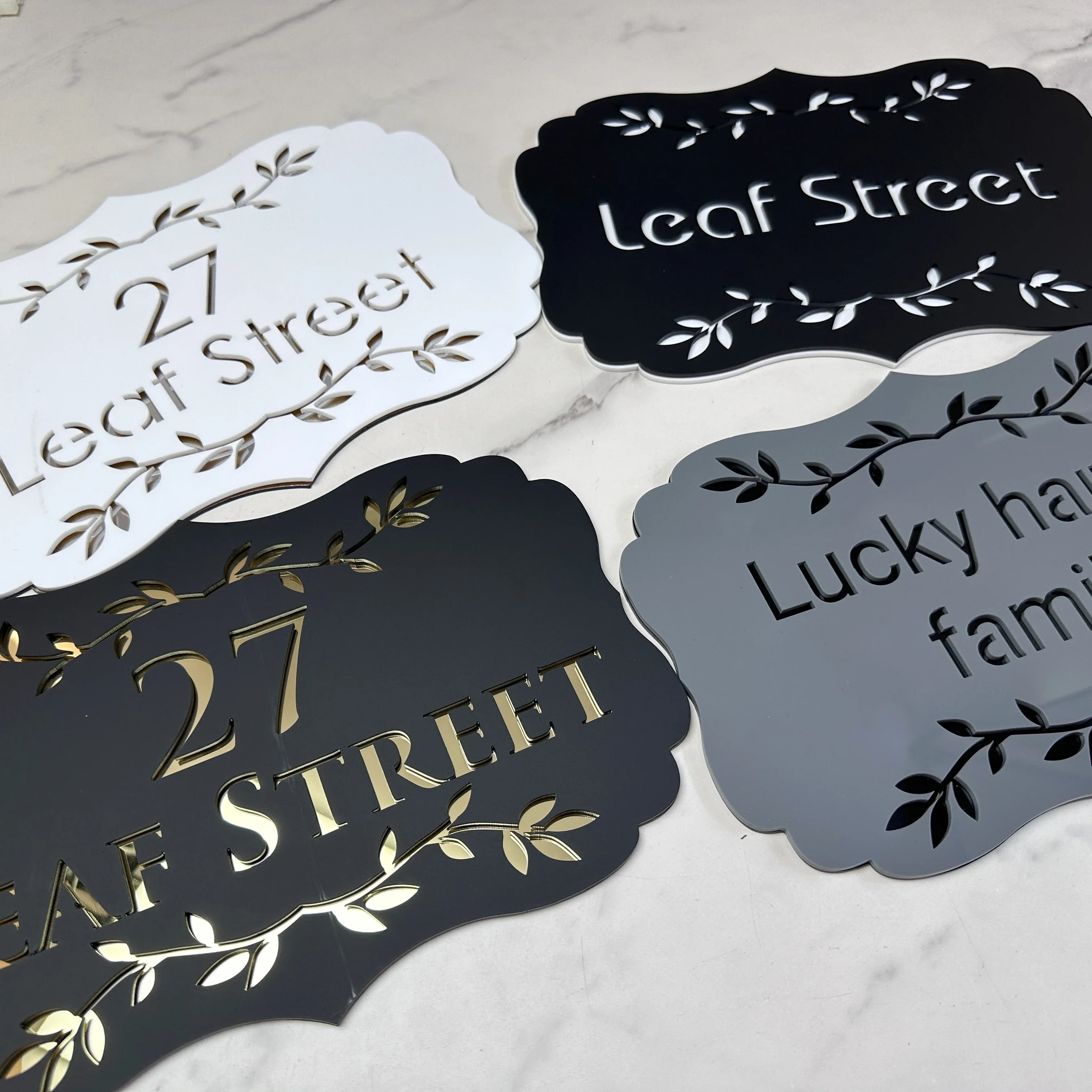 Matte White Acrylic Door Plaque – Custom Cloud Style House Number Sign with Leaf Wreath, 3D Laser Engraved Outdoor Wall Decor