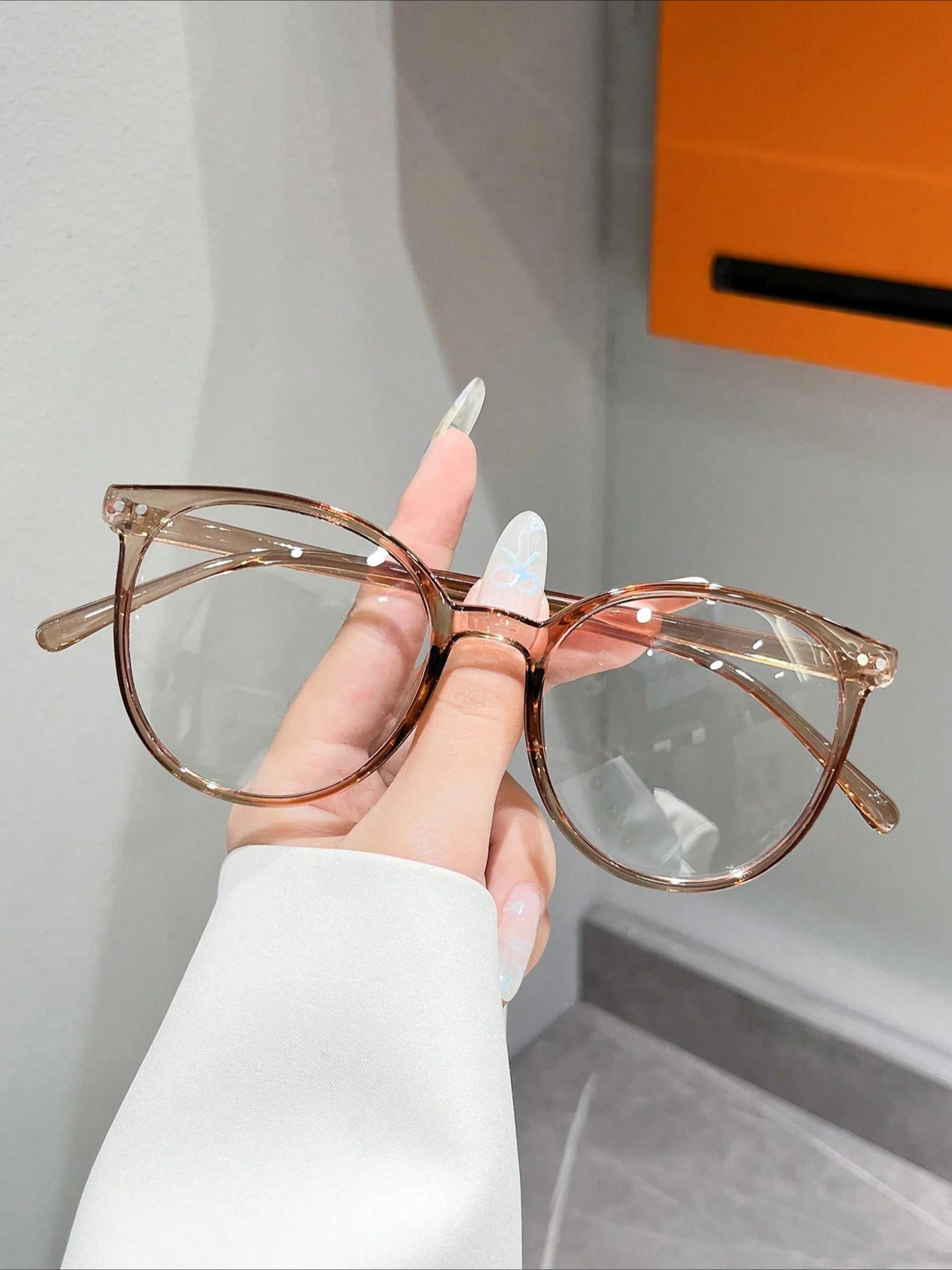 نظارات دائرية محمولة للجنسين تناسب الجميع عالية الوضوح تحجب الضوء الأزرق بدون وصفة طبية، للاستخدام الخاص في الهواء الطلق