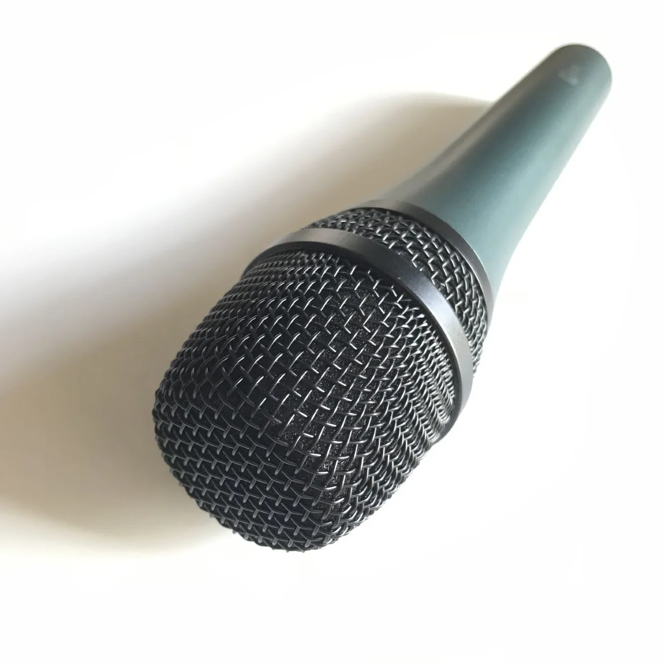 e845 wired dynamic cardioid professional vocal microphone , e845 wired sennheisertype vocal microphone