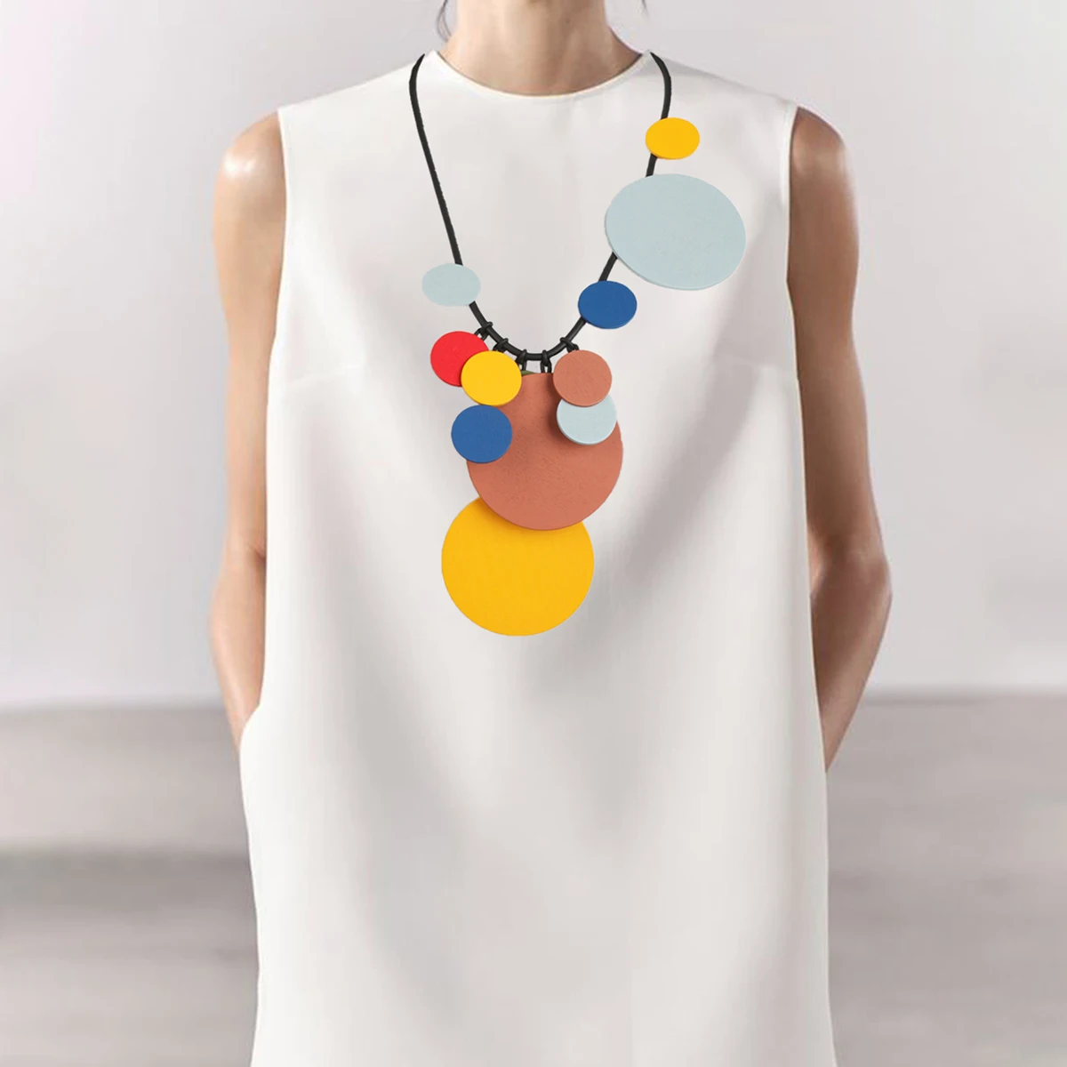 New Ethnic Style Colorful Irregular Disc Wood Jewelry Hand-designed Black Rubber Chain Jewelry Necklace Versatile Women Necklace