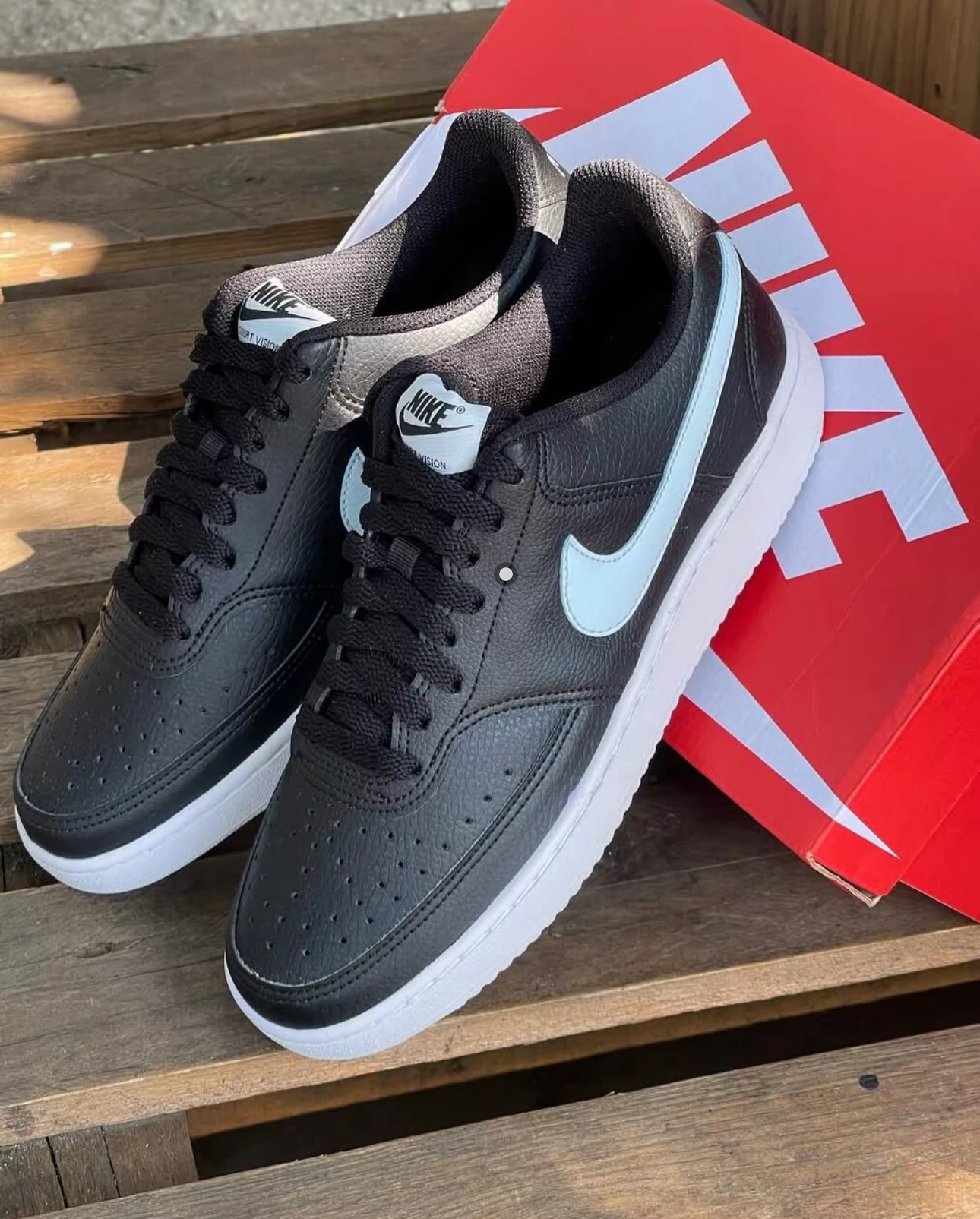 حذاء Nike Court Vision مريح ومتعدد الاستخدامات ومضاد للانزلاق للرجال باللون الأسود والرمادي DH2987-006