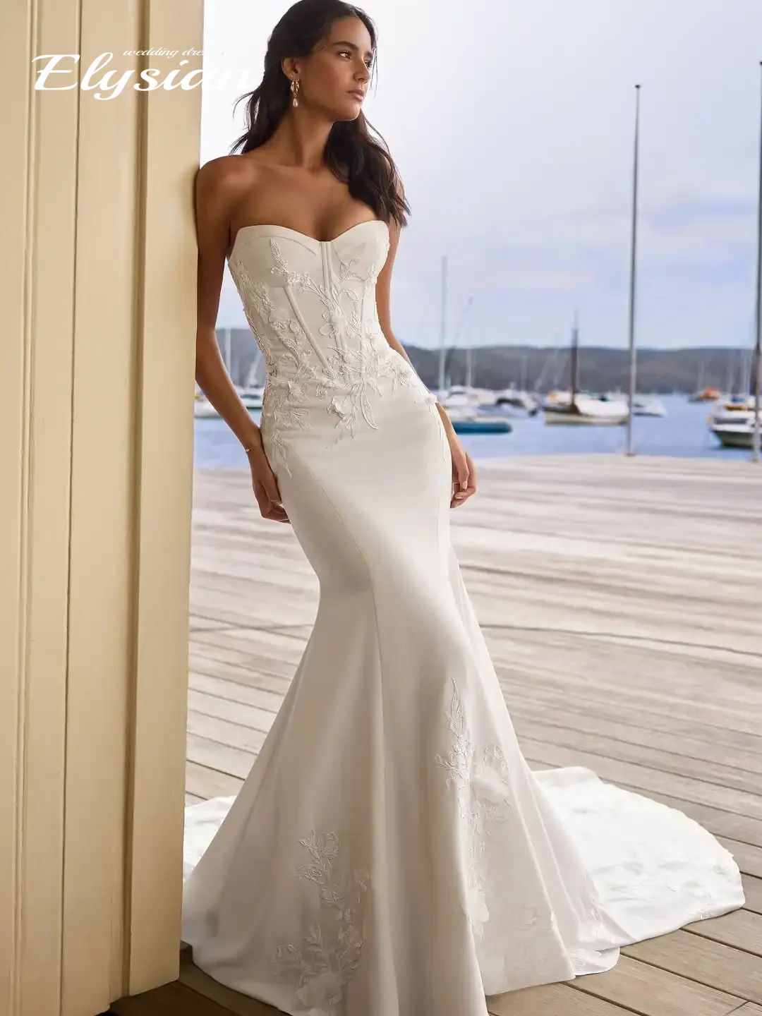 Customized  Elegant  Sweethart Lace Applique Satin Sheath/Mermaid Wedding Dresses Sweep TrainVestido De Noival