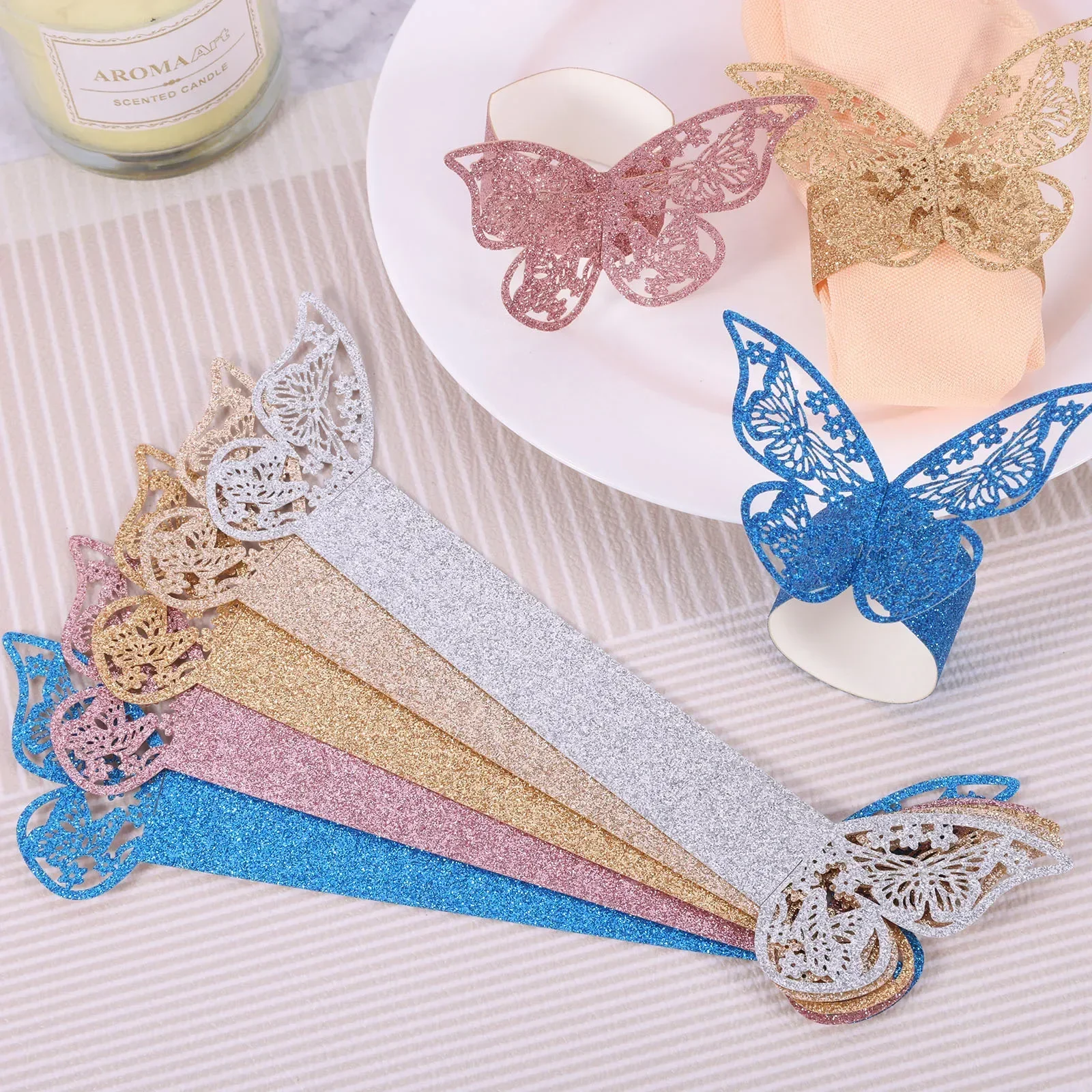 50pcs Napkin Rings Table Dinner Hollow 3D Butterfly Sprinkled Frosted Paper Serviette Buckle Holder Wedding Christmas Decoration