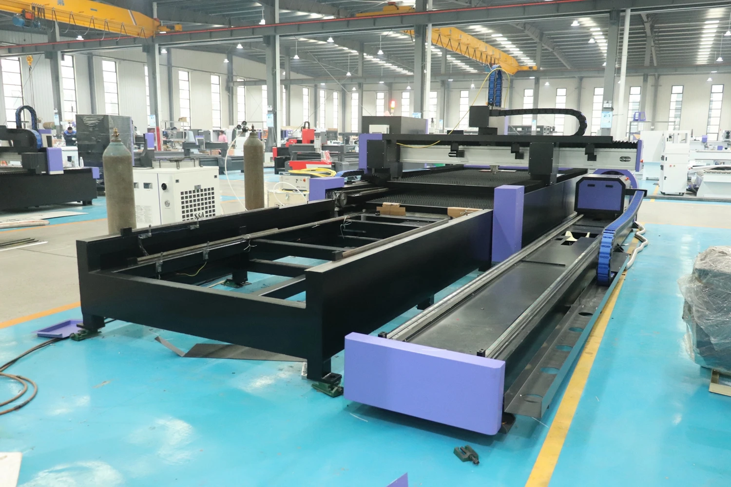 AKJ1530FR Sheet Tube Combine Fiber Laser Cutting Machine Steel Aluminum 1-6KW Raycus MAX 3m/6m Length Rotary Shaft Price