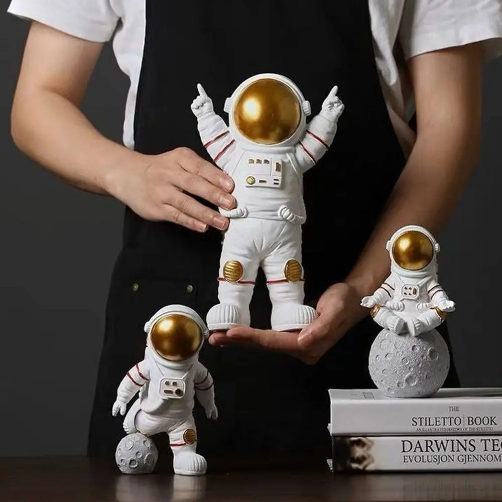 Astronaut Figurines Christmas Resin Spaceman Moon Sculpture Decorative Cosmonaut Statues Miniatures Gift for Kids Toy Home Decor